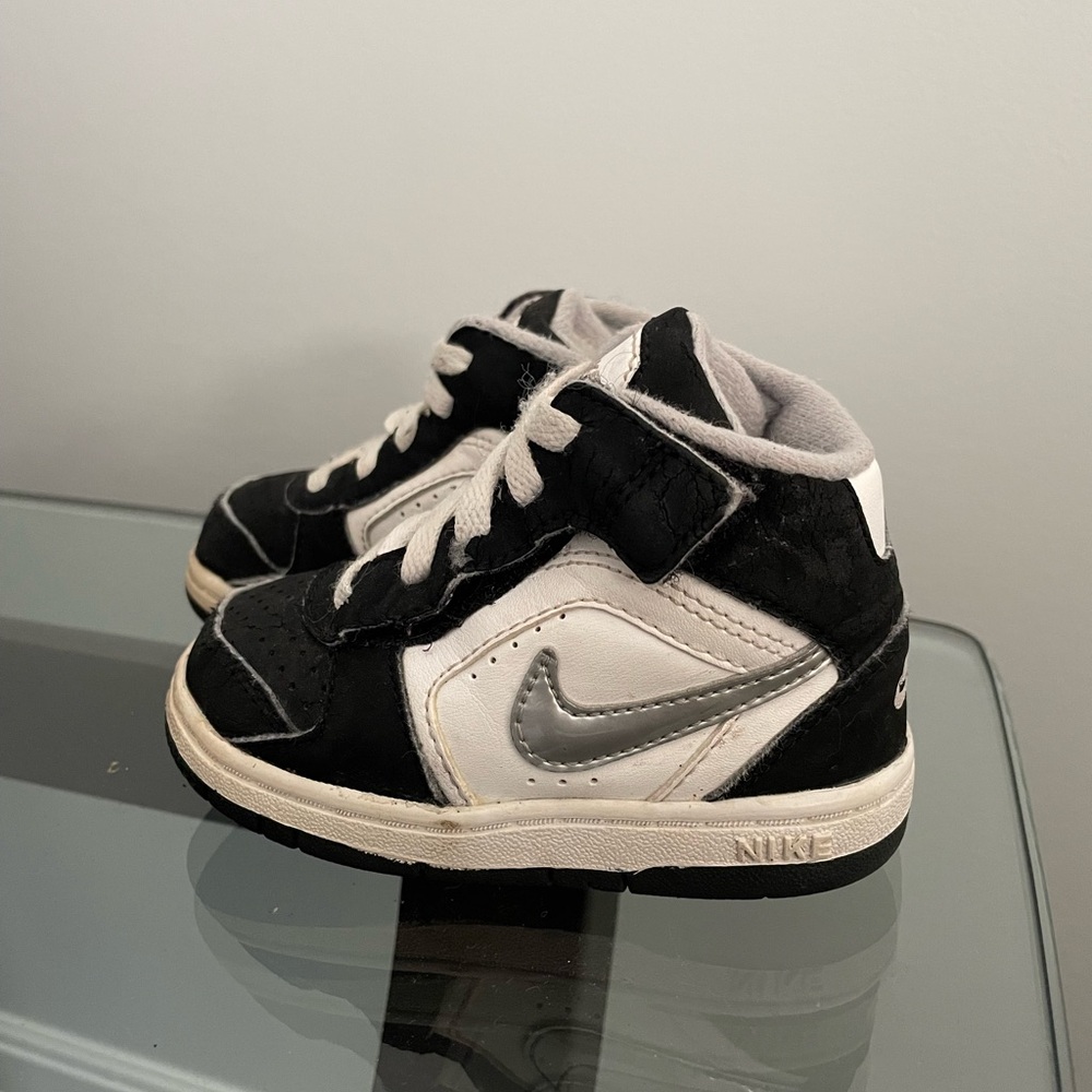 Nike toddler shoes